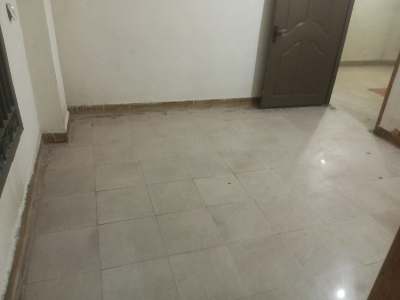 Flat For Rent Garden Town Lahore