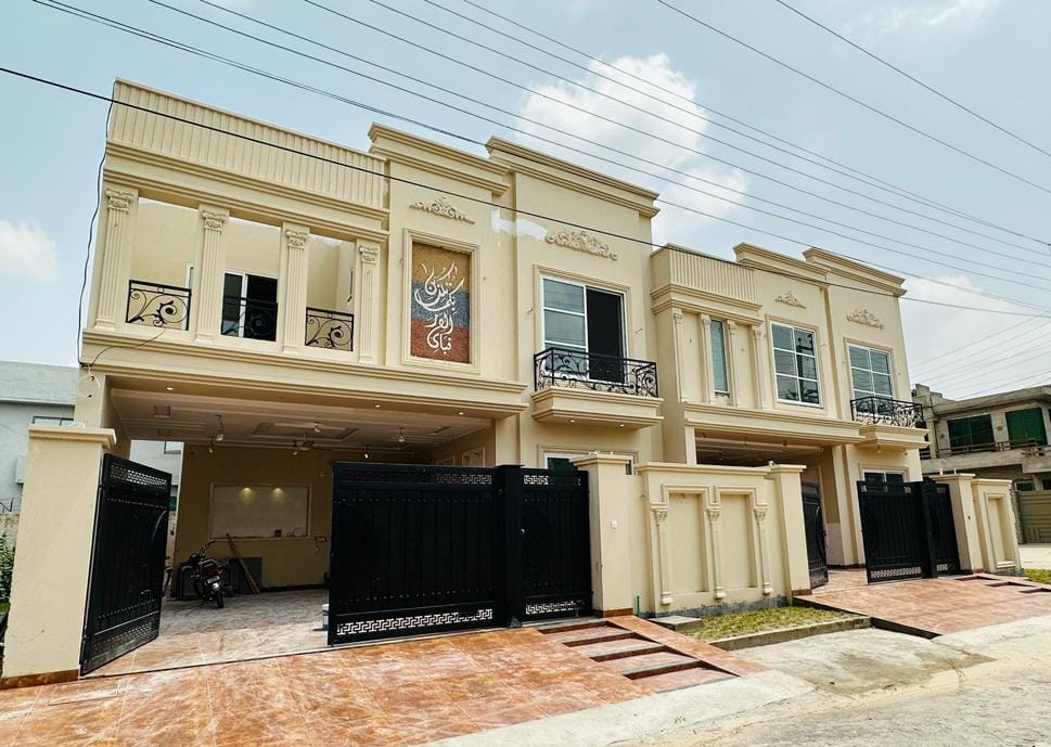 10 Marla House For Sale Model Town Multan