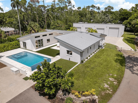 2975 64th St SW, Naples, FL 34105