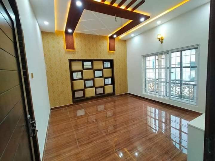 9 Marla House For Sale Nazeer Garden, Sargodha