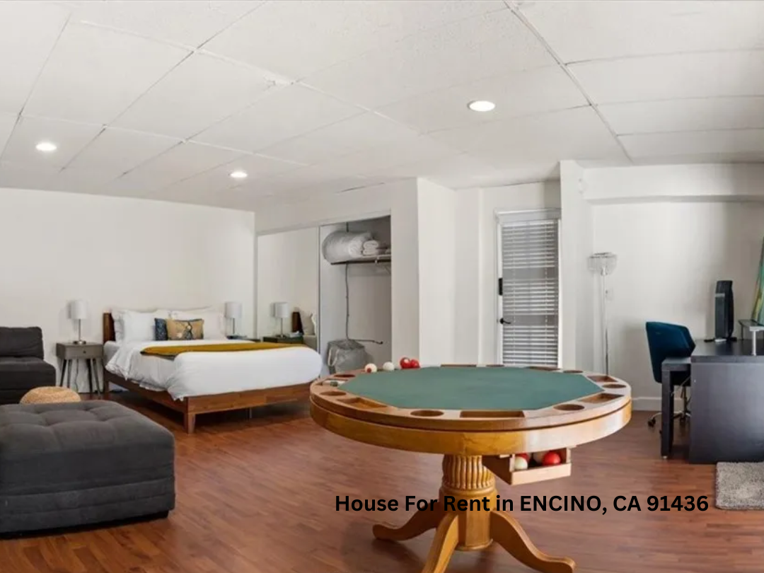 House For Rent in Encino, CA 91436