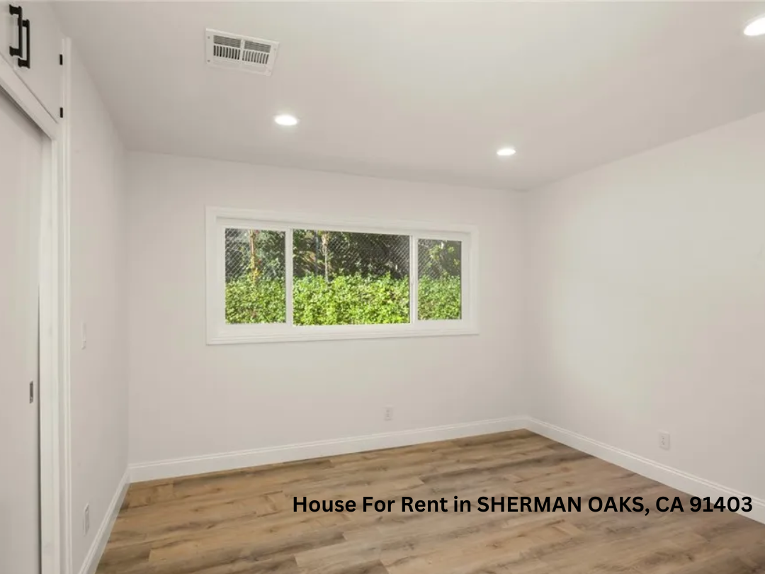 House For Rent in SHERMAN OAKS, CA 91403