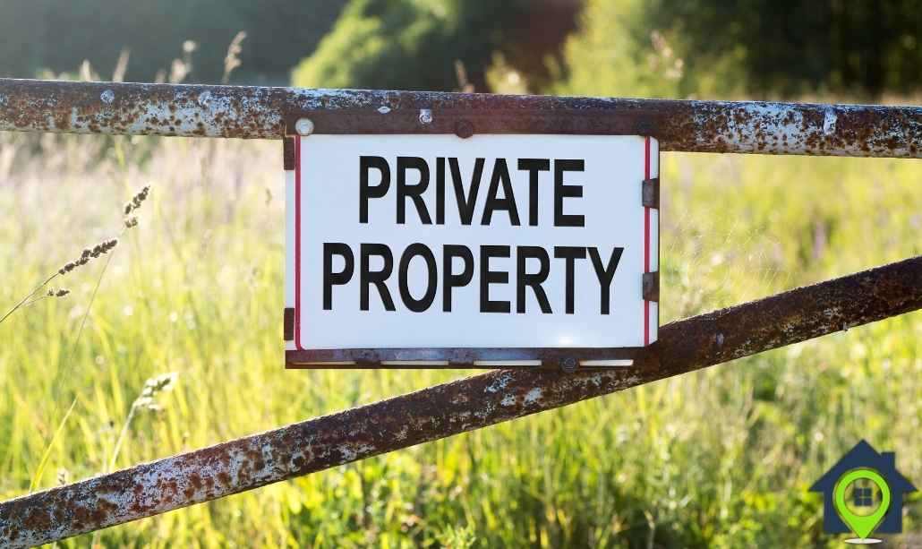 How to Report Trespassing on Someone Else's Property in Texas