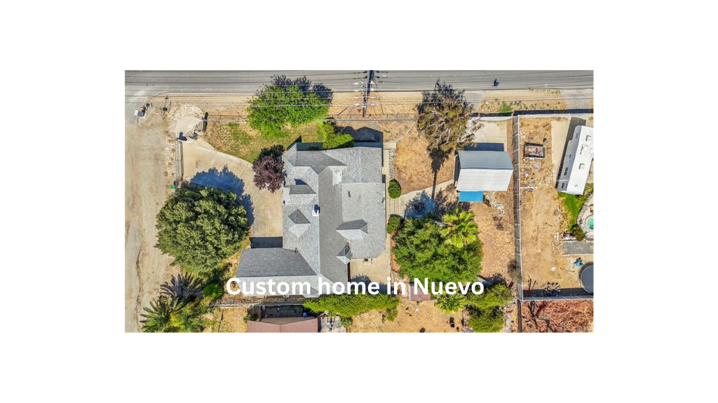 Custom home in Nuevo (2)