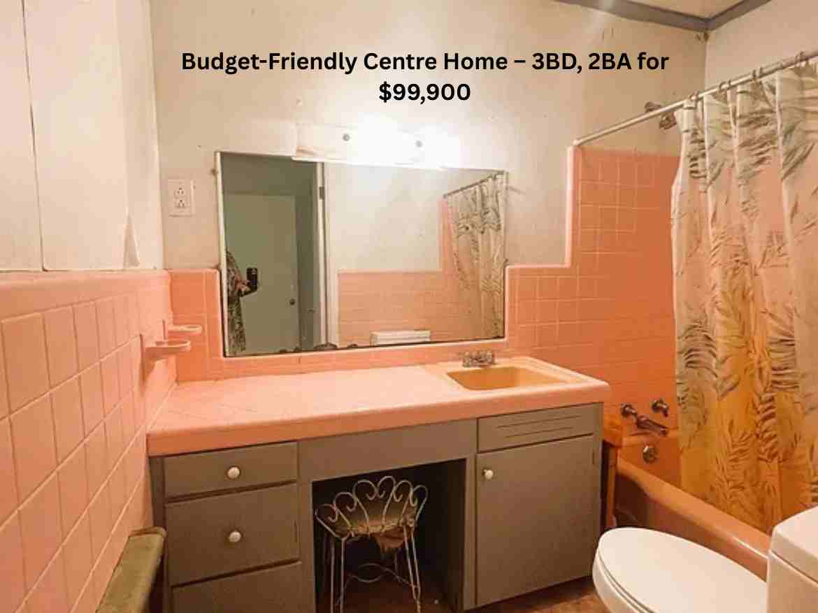 Budget-Friendly Centre Home – 3BD, 2BA for $99,900 (6)
