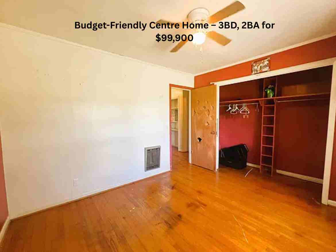 Budget-Friendly Centre Home – 3BD, 2BA for $99,900 (7)