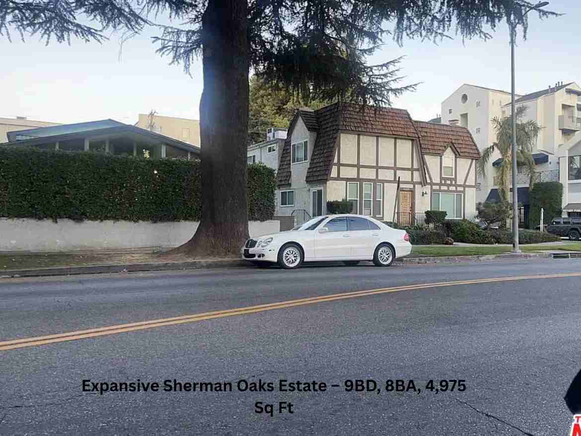 Expansive Sherman Oaks Estate – 9BD, 8BA, 4,975 Sq Ft (1)