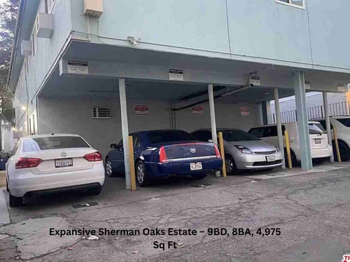 Expansive Sherman Oaks Estate – 9BD, 8BA, 4,975 Sq Ft (2)