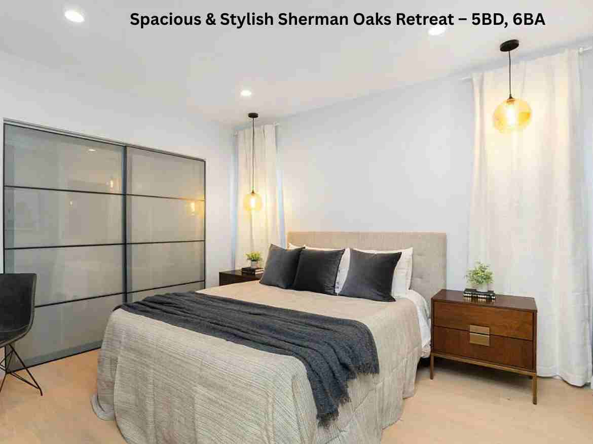 Spacious & Stylish Sherman Oaks Retreat – 5BD, 6BA (11)