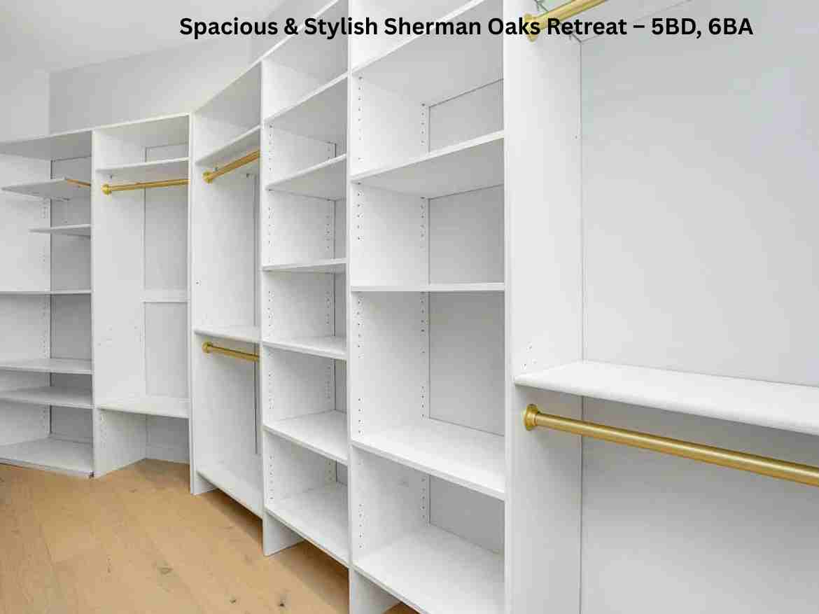 Spacious & Stylish Sherman Oaks Retreat – 5BD, 6BA (9)