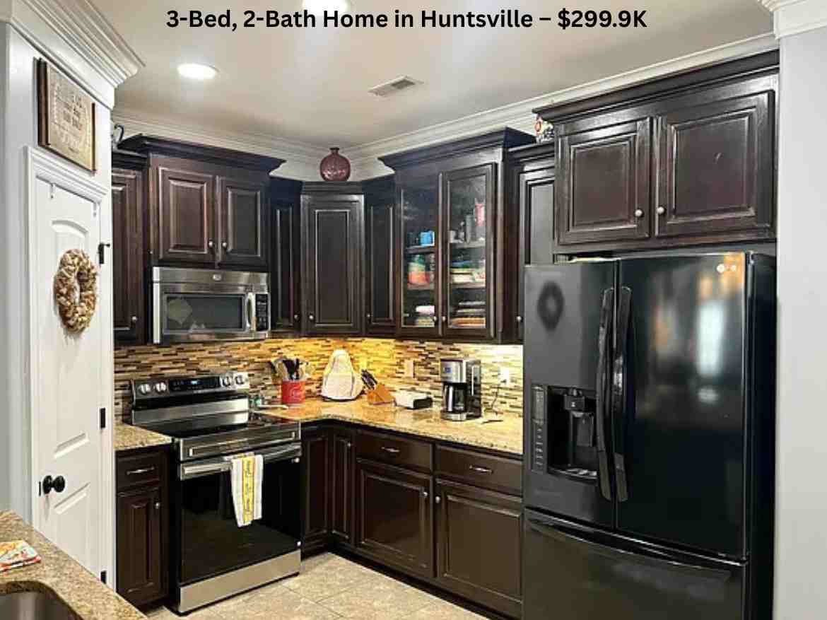 3-Bed, 2-Bath Home in Huntsville – $299.9K (5)