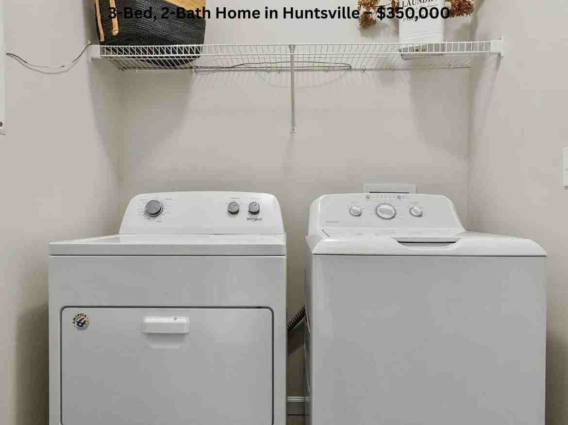 3-Bed, 2-Bath Home in Huntsville – $350,000 (7)