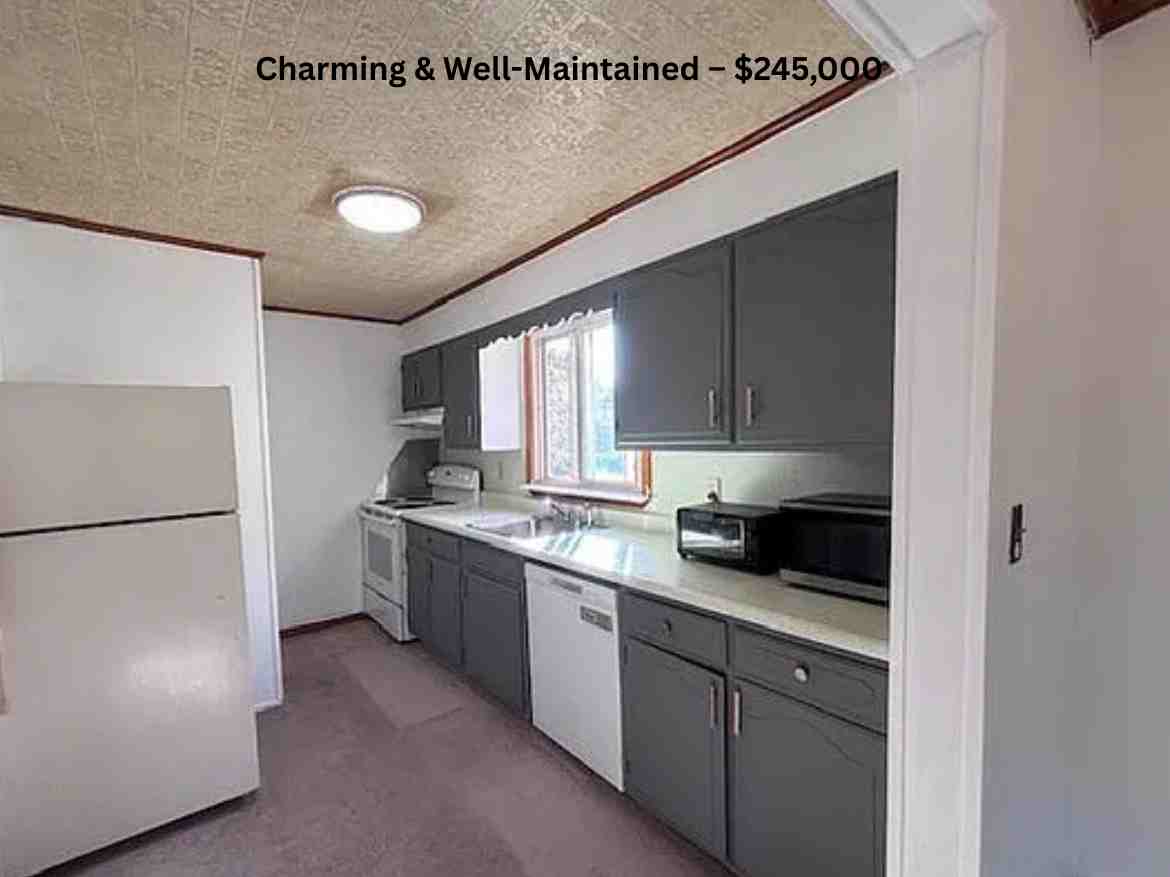 Charming & Well-Maintained – $245,000 (2)