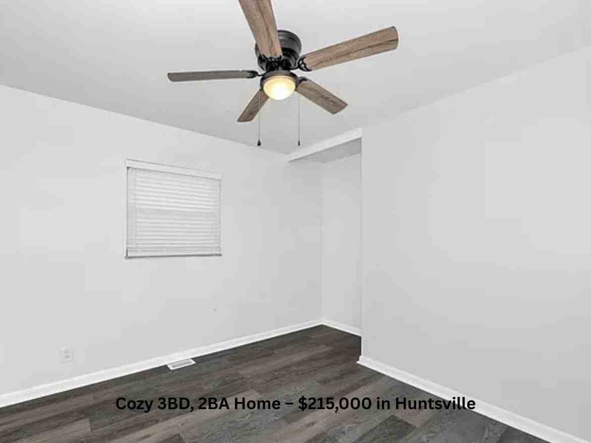 Cozy 3BD, 2BA Home – $215,000 in Huntsville (5)