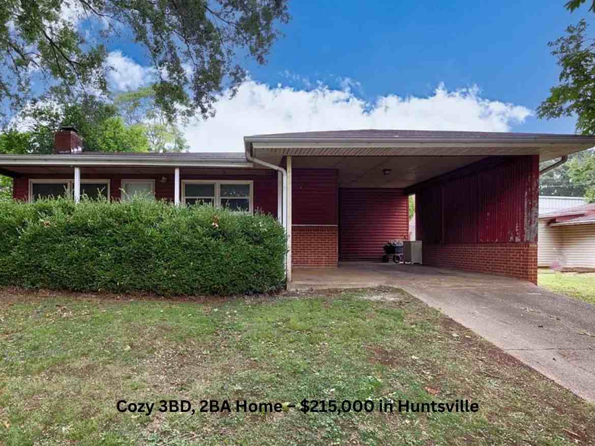 Cozy 3BD, 2BA Home – $215,000 in Huntsville (9)