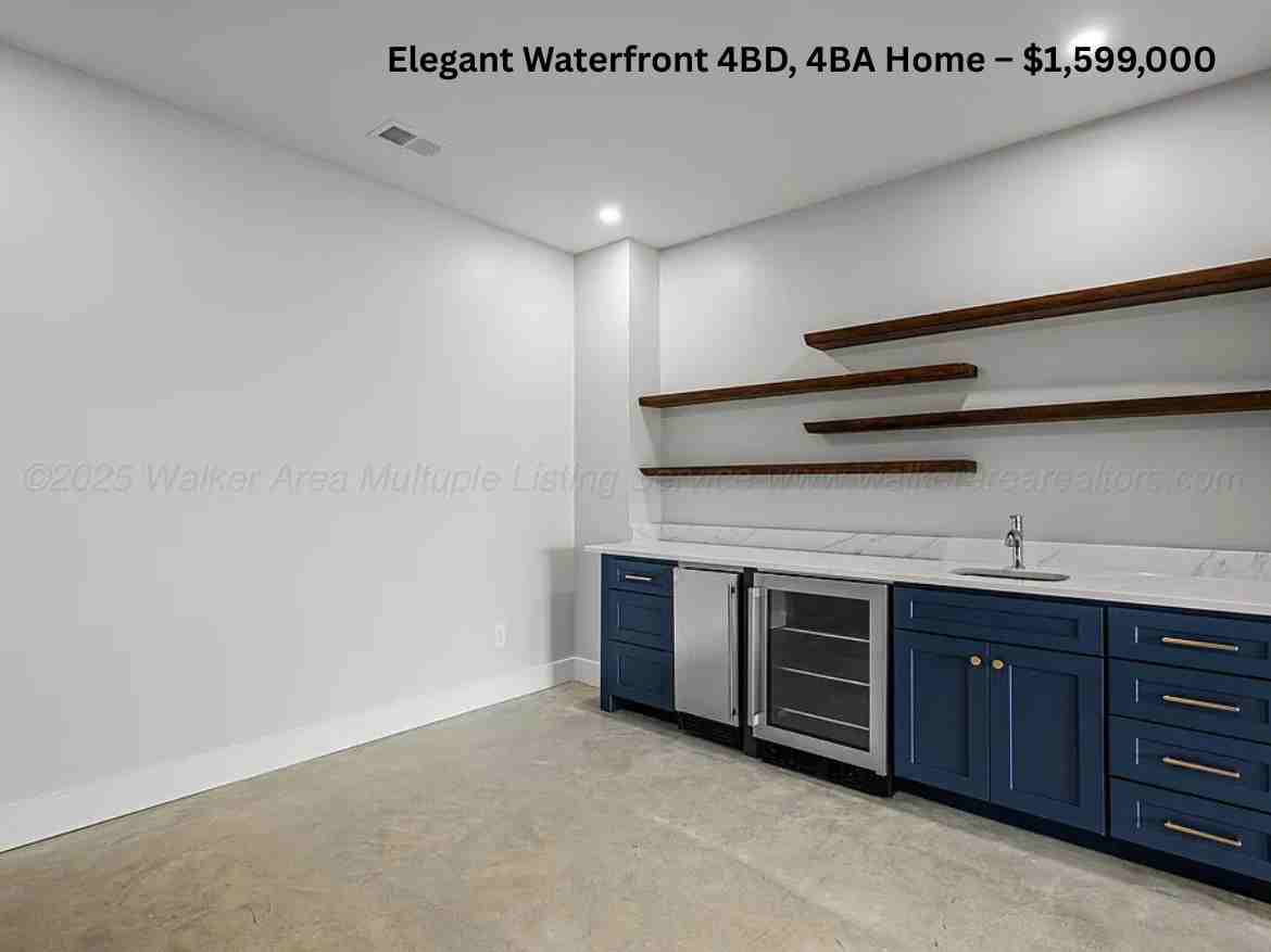 Elegant Waterfront 4BD, 4BA Home – $1,599,000 (5)