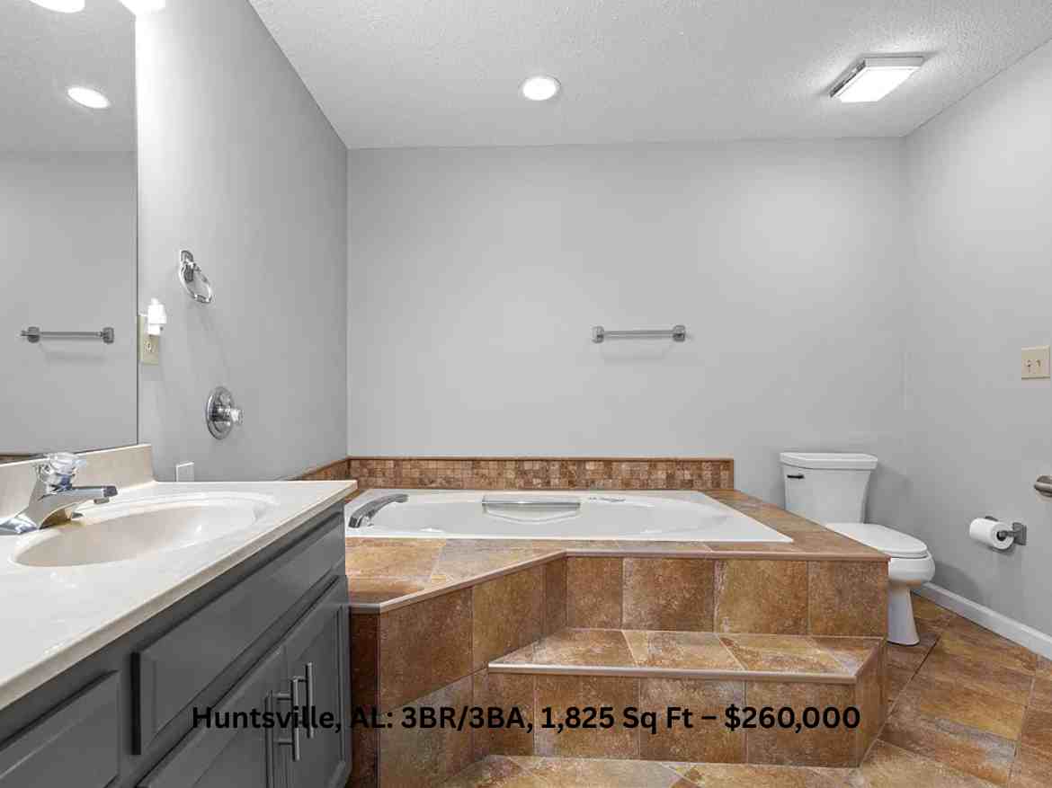 Huntsville, AL 3BR3BA, 1,825 Sq Ft – $260,000 (12)